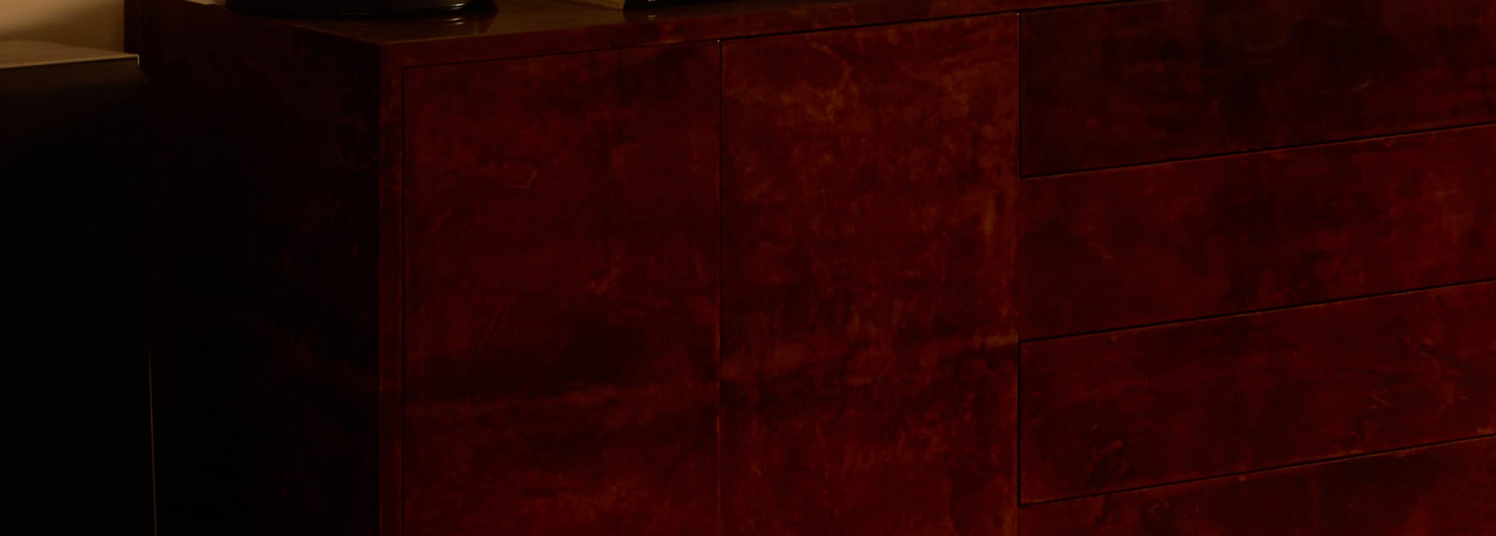 Dark lacquered joinery detail